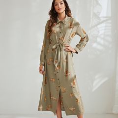 Платье-рубашка с поясом, пуговицами и леопардовым принтом