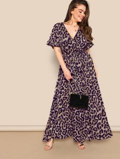 Платье размера плюс с леопардовым принтом и поясом