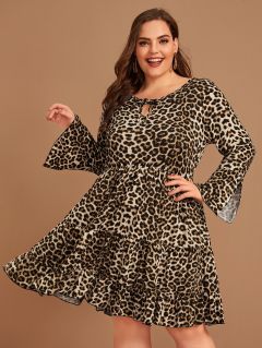 Стильное платье размера плюс с леопардовым принтом