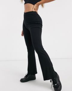 Черные расклешенные брюки в рубчик ASOS DESIGN-Черный цвет