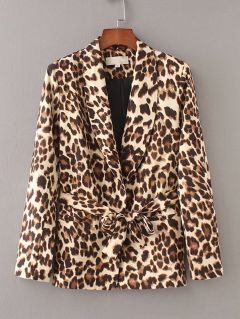 Пиджак с поясом, шалевым вырезом и леопардовым принтом