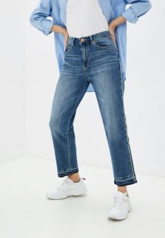 Широкие и расклешенные джинсы