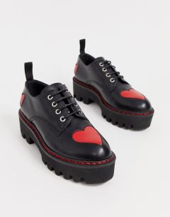 Черные массивные ботинки на шнуровке с сердечками Lamoda-Черный