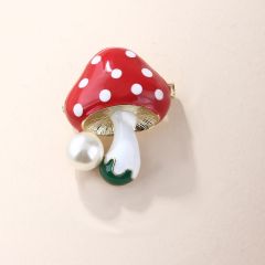 Брошь с грибами