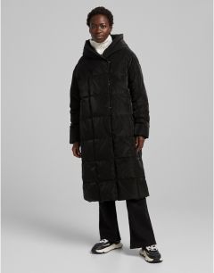 Черное дутое пальто макси со стеганой отделкой Bershka-Черный цвет