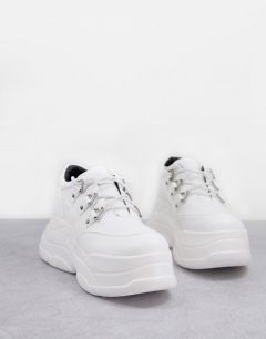 Белые кроссовки на толстой подошве Lamoda-Белый