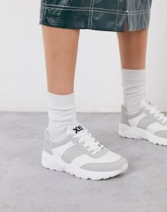 Бежевые кроссовки для бега на шнуровке XTI-Бежевый