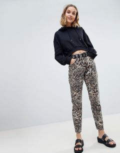 Джинсы в винтажном стиле с леопардовым принтом ASOS DESIGN-Мульти
