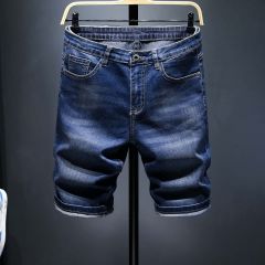Мужские джинсовые шорты с текстовой заплатой