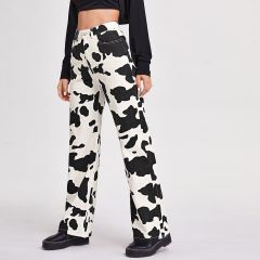Широкие джинсы с коровьим принтом