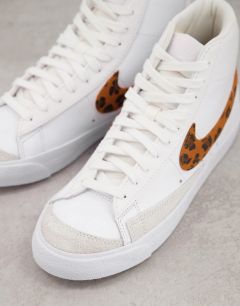 Кроссовки белого цвета с леопардовым принтом Nike Blazer Mid 77-Многоцветный