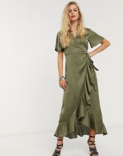Атласное платье макси оливкового цвета с запахом и оборкой Object-Зеленый
