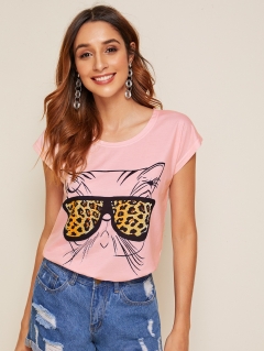 Леопардовая футболка с графическим принтом